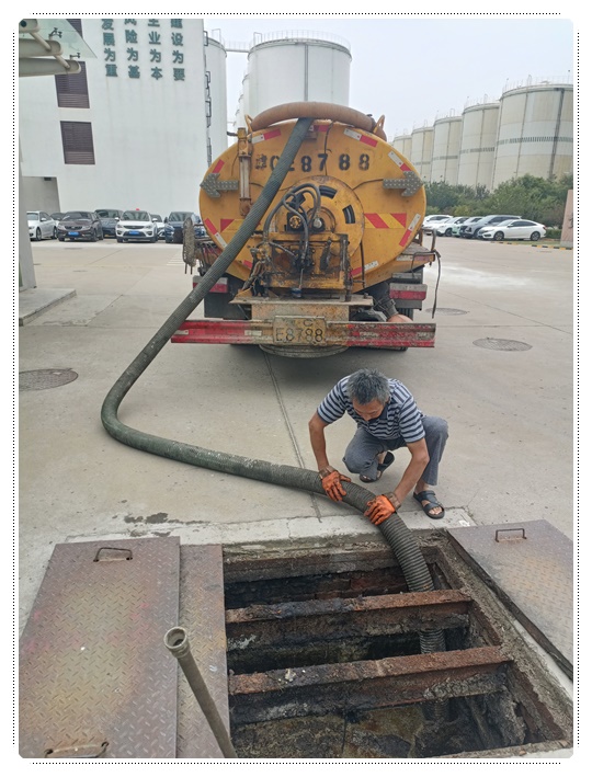 南桥镇隔油池清掏